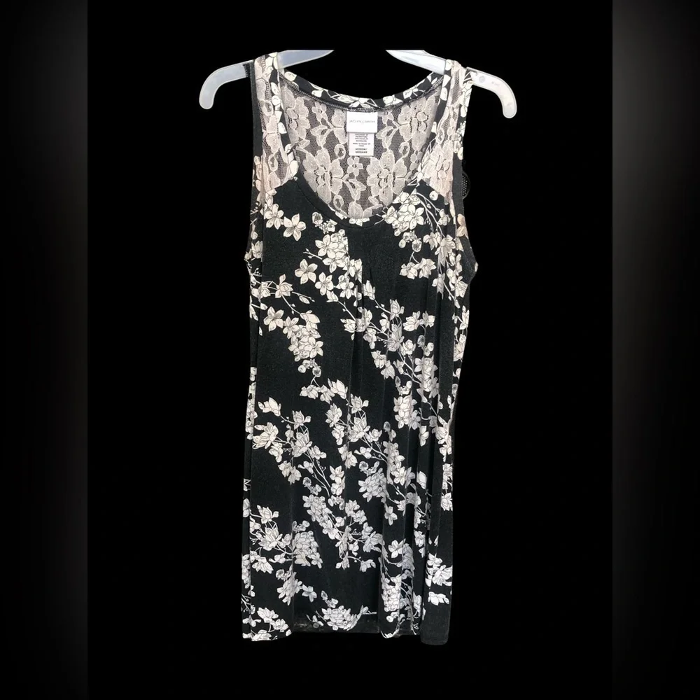 Jaclyn Smith Juniors Medium Black and White Dress